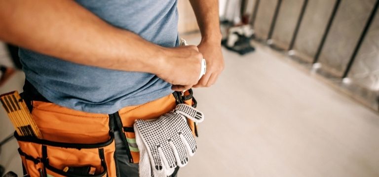 How To Wear a Tool Belt